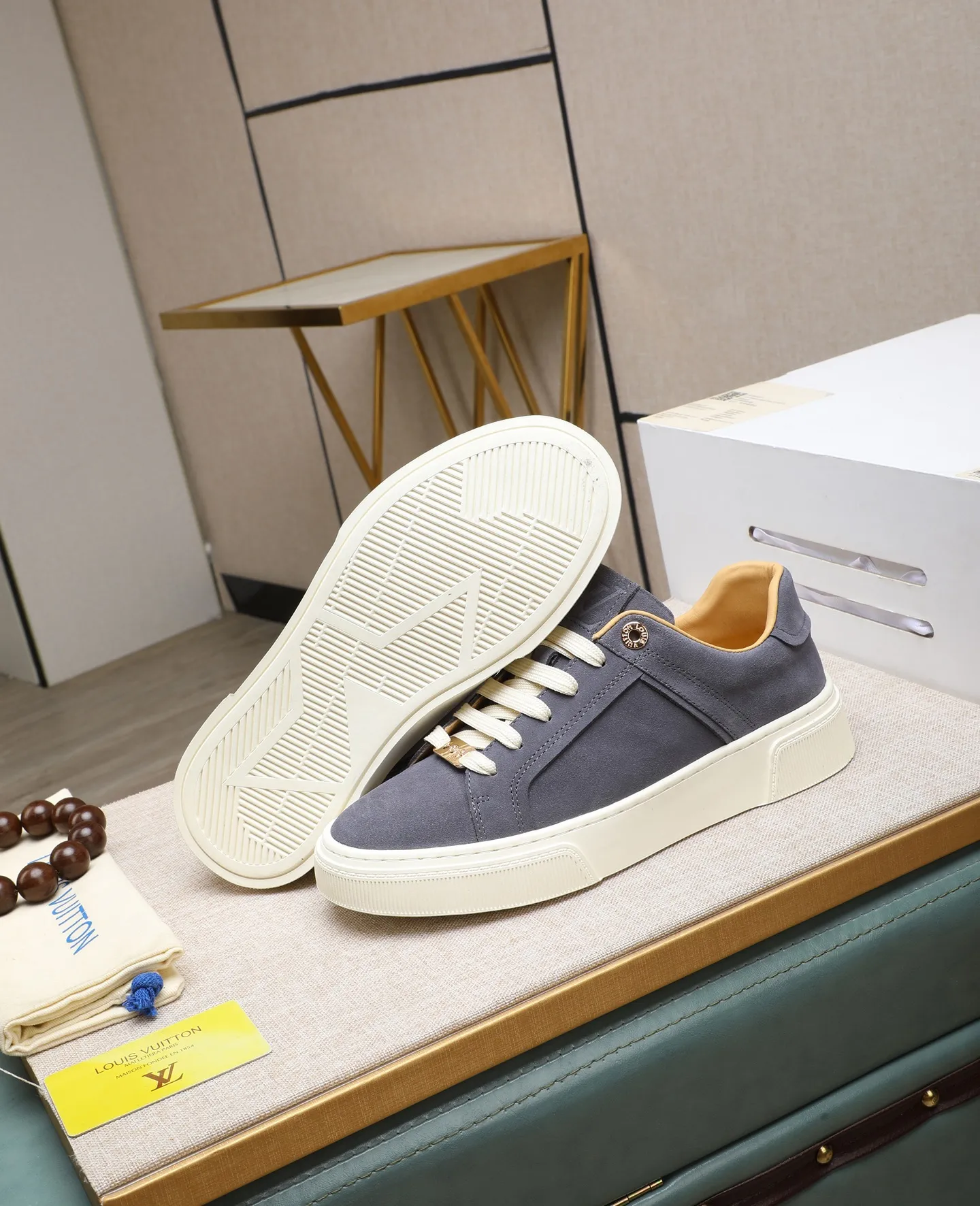 Men's shoes 💰460 [LV～] Men's casual shoes 2025z cabinet sales simultaneously 🔶Size: 38-44 #️⃣ 🔷3 colors🔜The upper is made of multi-material splicing➕cow leather lining, comfortable and breathable, sole: original comfortable and wear-resistant outsole, ⚠️real thing📱photographed🎬real thing is better📢📢📢